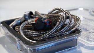FiiO FH3 (FH-3) in-ear headphones EX-DEMO