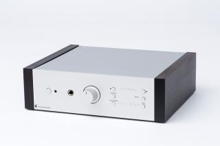 Pro-Ject Pre Box DS2 (DS-2) digital Line preamplifier with D/A converter with wooden side panels Colour: Silver, Color: Eucalyptus