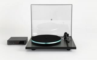 Rega P3 (Planar 3) RS Edition Analog turntable + Neo PSU Mk2 power supply