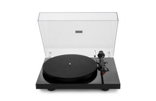 Triangle Lunar 3 analog turntable  with preamplifier + phono cartridge Ortofon  2M RED Color: White