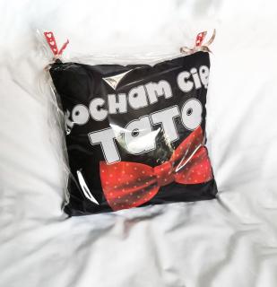 Poduszka w ekskluzywnym opakowaniu - gotowe na prezent "KOCHAM CIĘ TATO"