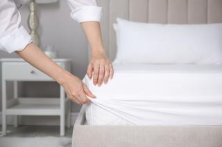 Prześcieradło jersey z gumą 120x200 białe hotel