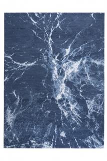 Modny i stylowy dywan Atlantic z morskim motywem w odcieniach błękitów. Polecany dla dzieci i alergików.