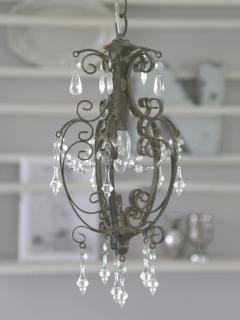 Lampa antic grey