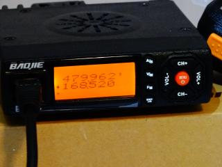Baojie BJ-218 miniaturowy transceiver dual band VHF/UHF z dwoma niezależnymi odbiornikami