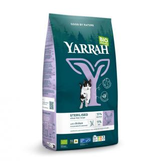 Yarrah (dla kota wysterylizowanego) karma z kurczakiem i śledziem bio 700 g