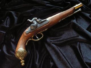 WŁOSKI CZARNOPROCHOWY PISTOLET KAPISZONOWY BRESCIA 1825r. (1013/L)