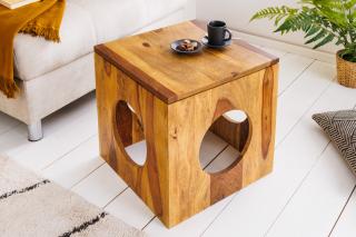 Stolik boczny z litego drewna CUBUS 40 cm