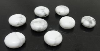 Howlit biały - moneta 10mm