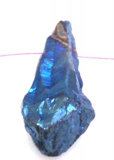 Kwarc pokryty tytanem niebieski - na wisior - 42x17x13mm