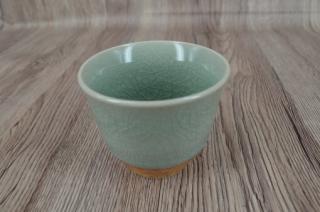 Czarka do herbaty z celadonu "Seledynowa porcelana", "Issencha seiji"