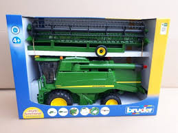 Bruder Kombajn Zbozowy John Deere 02132