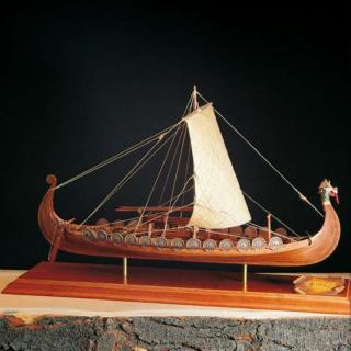 Drewniany model do sklejania łodzi wikingów Drakkar - Amati 1406/01