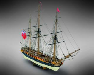 Drewniany model statku do sklejania - brytyjska fregata HMS Surprise w skali 1:75 z firmy Mamoli nr katalogowy MV58