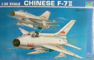 Model chińskiego myśliwca odrzutowego F-7 II, model Trumpeter 02216