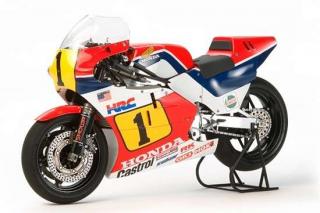 Model motocykla Honda NSR500 do sklejania Tamiya 14121