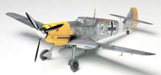 Model myśliwca Messerschmitt Bf109E-4/7 Trop. - Tamiya 61063