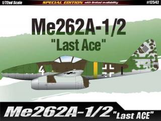 Model niemieckiego myśliwca odrzutowego Me262 Academy 12542