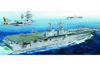 Model okrętu desantowego USS Boxer LHD-4 Hobby Boss 83405