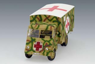 Model redukcyjny ambulansu AHN w skali 1/35, model ICM 35417