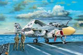 Model samolotu Grumman A-6E Intruder do sklejania Hobby Boss 81709