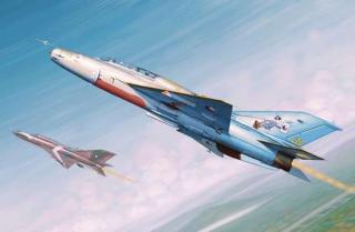 Myśliwiec Mikoyan-Guriewicz MiG-21UM Mongol B do sklejania