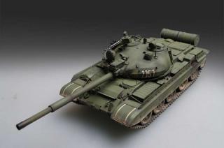 Plastikowy model czołgu podstawowego T-62 BDD Mod.1984 do sklejania w skali 1:72 z firmy Trumpeter 07148