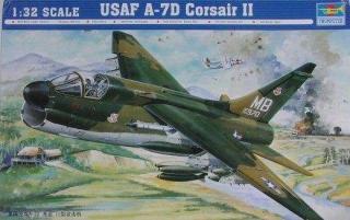 Plastikowy model do sklejania A-7D Corsair II w skali 1:32, Trumpeter 02245