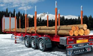 Plastikowy model do sklejania naczepy ciężarówki do przewozu drewna i kłód w skali 1:24 - zestaw z firmy Italeri nr 3868