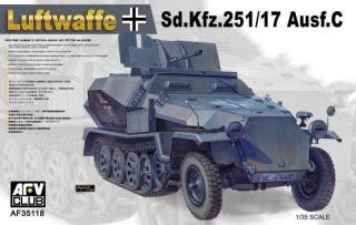 Plastikowy model półgąsienicowego transportera Sd.Kfz.251/17 Ausf. C z działkiem przeciwlotniczym do sklejania w skali 1:35 z firmy AFV Club nr AF35118