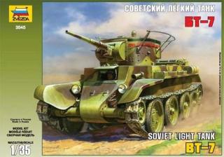 Plastikowy model radzieckiego czołgu lekkiego BT-7 do sklejania w skali 1:35 z firmy Zvezda nr katalogowy 3545