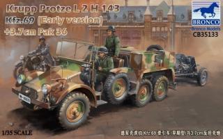 Plastikowy model samochodu Krupp Protze L2 H 143 Kfz.69 z armatą 37mm Pak 36 do sklejania w skali 1/35 z firmy Bronco Models nr CB35133