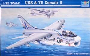 Plastikowy model samolotu do sklejaniaA-7E Corsair II, Trumpeter 02231
