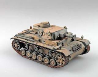 Sklejony i pomalowany model Panzerkampfwagen III N Panzerstahl 88028 skala 1:72