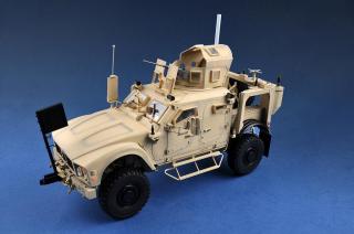 Trumpeter 07413 US M1240 M-ATV MRAP 1/72