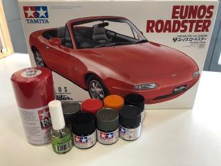 Zestaw z farbami Mazda Eunos Roadster Tamiya 24085 skala 1-24