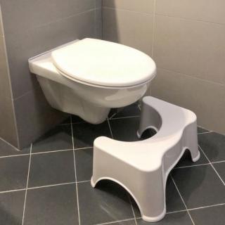 Podnóżek toaletowy, podstawka pod nogi do sedesowy