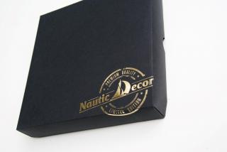 Eleganckie kartonowe pudełko prezentowe ze złotym stemplem EDM1, EDM2