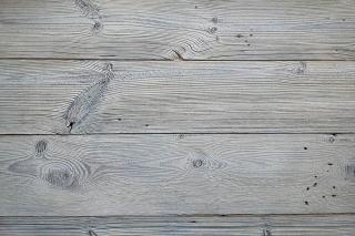 Deski ścienne ze starego drewna - bielone