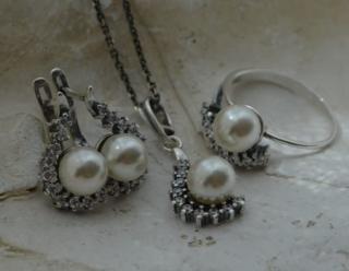OKTAWIA - srebrny komplet z perłami i cyrkoniami