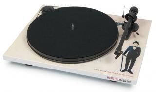 Pro-Ject Essential II Demon by Parov Stelar. Skorzystaj z 30 rat 0% w salonie Ultimate Audio Konin