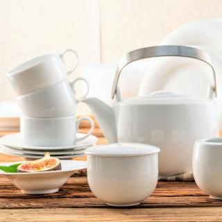 Serwis kawowy porcelanowy na 12 osób PLUS WHITE