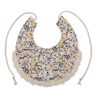 Hi Little One śliniak wiązany BOHO FLOPI Powder Pom Pom Mimisia.pl
