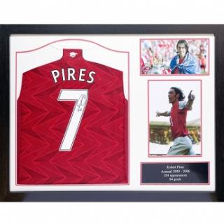 Słynni piłkarze koszulka w antyramie Arsenal FC Pires Signed Shirt (F