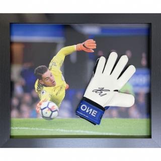 Słynni piłkarze rękawica w antyramie Manchester City FC Ederson Signe