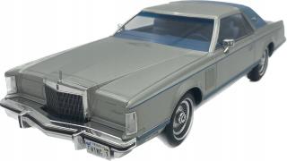 LINCOLN Continental Mark V model 1:18 MCG 18404