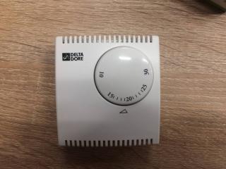 Termostat pokojowy przewodowy