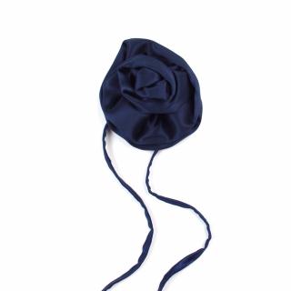 Jedwabny naszyjnik choker na szyję z różą granatowy