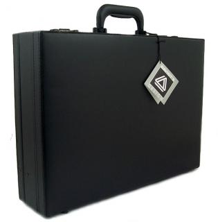 NESESER - DYPLOMATKA   DAVIDTS 282-043