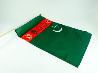 Flaga Turkmenistanu na patyku